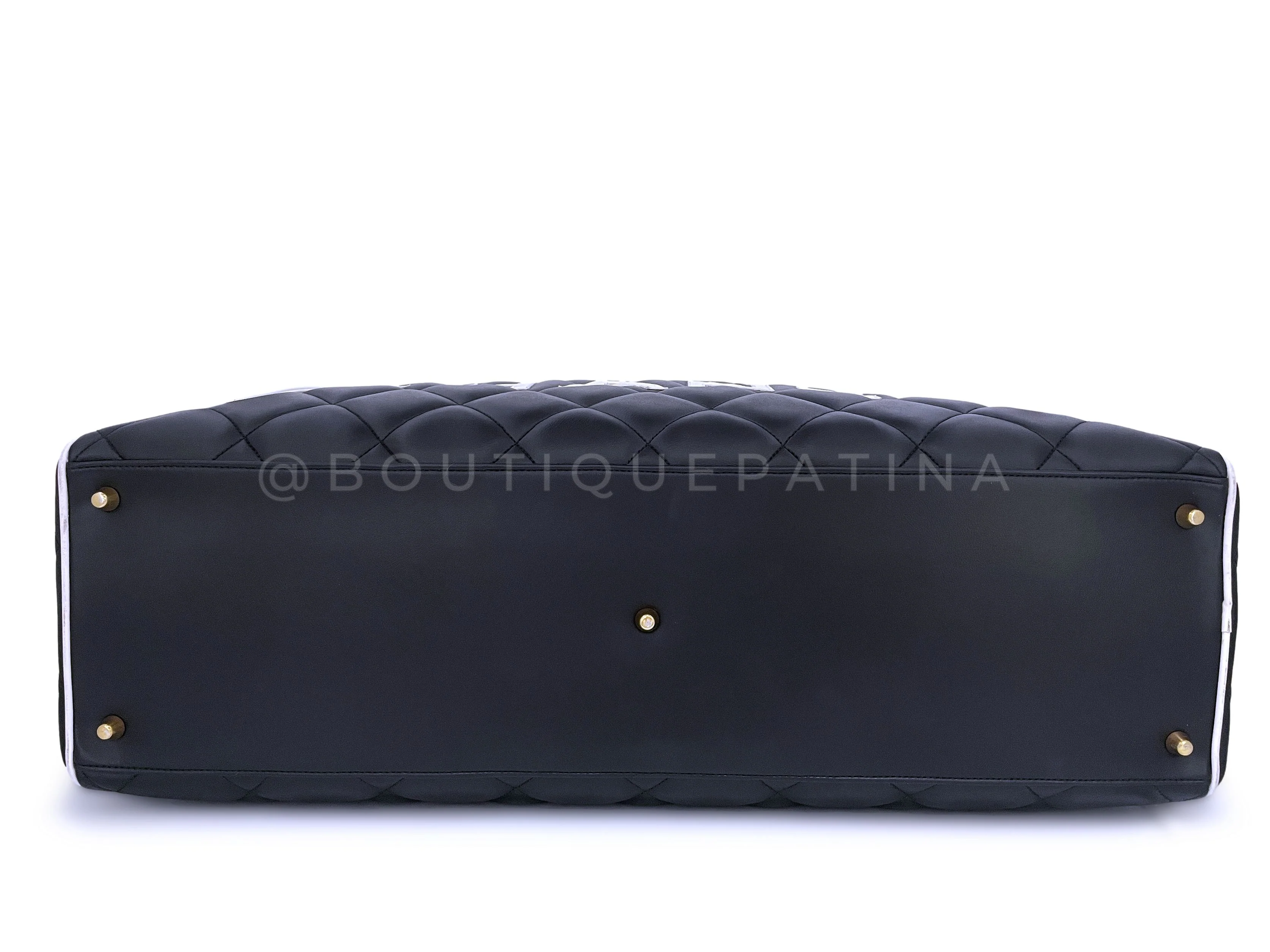 Pristine Chanel 1995 Vintage Black Letter Large Bowler Duffle Bag - Image 5