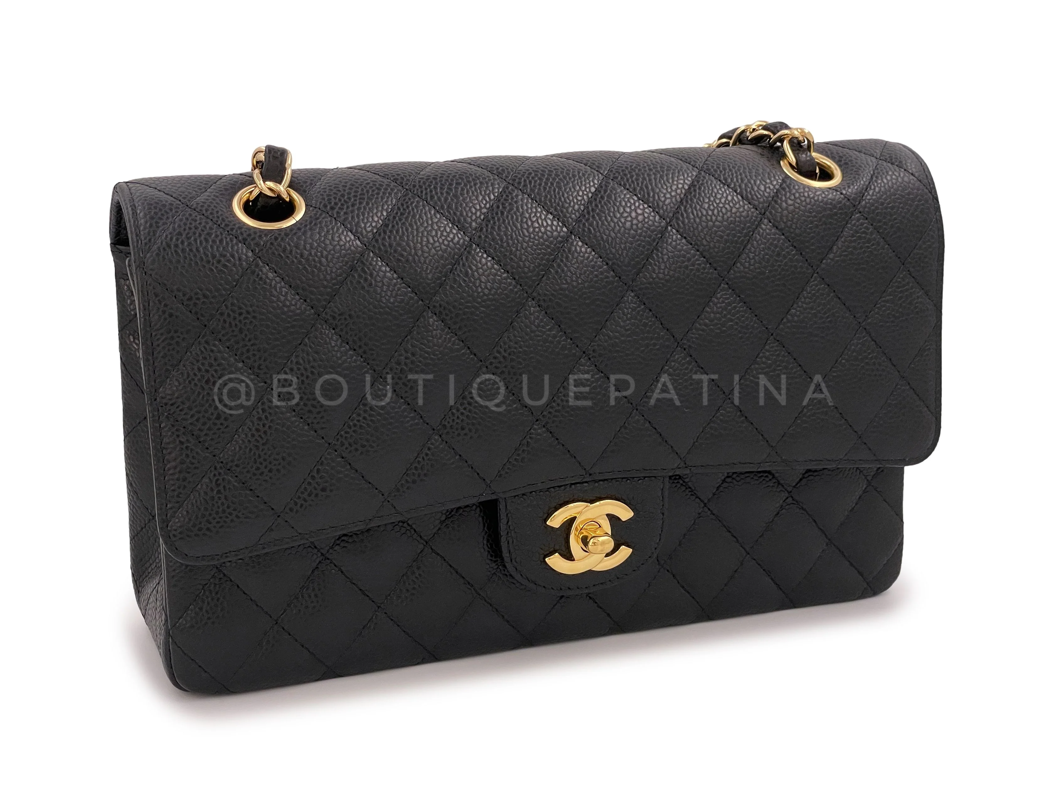Pristine Chanel 2010 Vintage Black Caviar Medium Classic Double Flap Bag GHW - Image 3