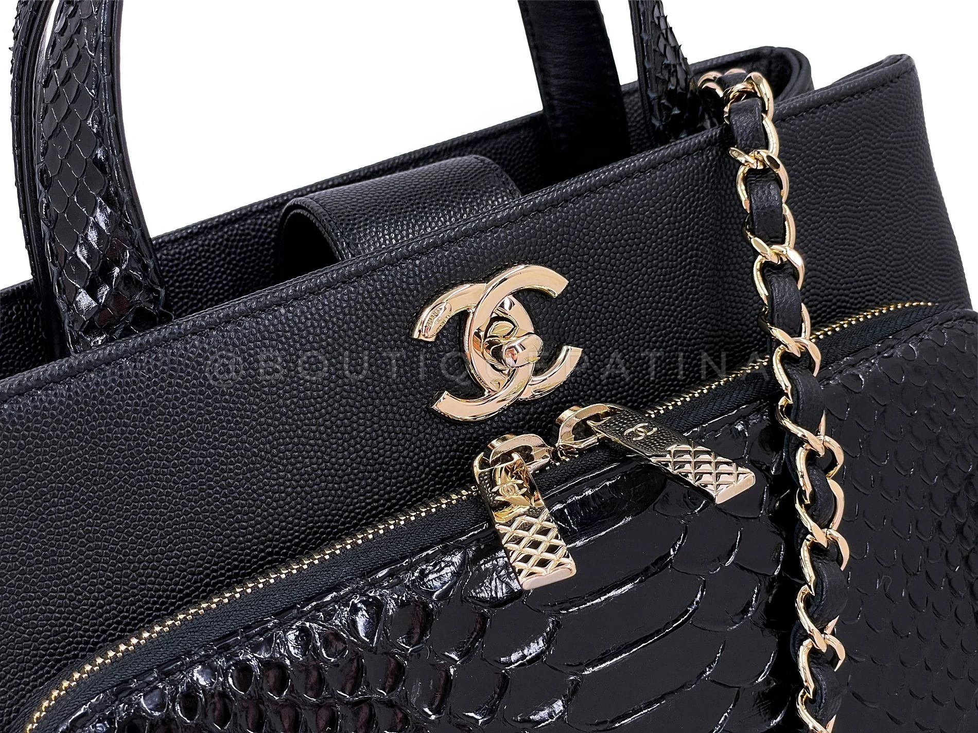 Pristine Chanel 2018 Black Python Business Affinity Two Way Tote Bag GHW OUT - Image 9