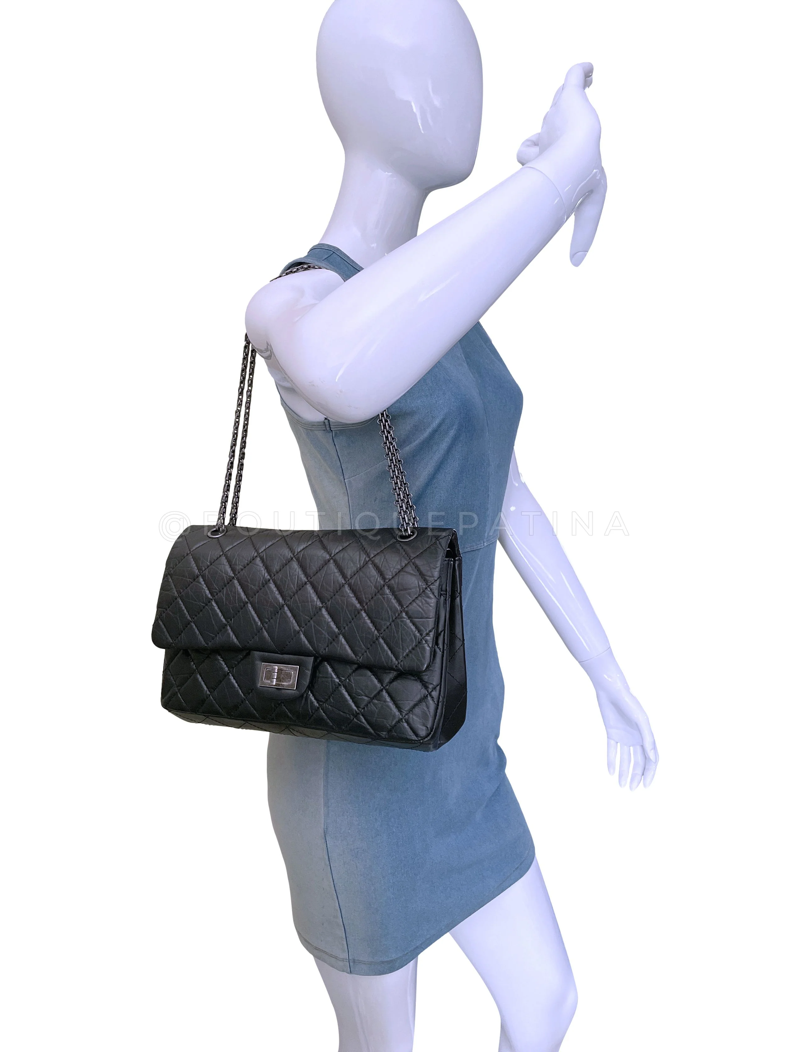 Pristine Chanel Black 2.55 Reissue Double Flap Bag 227 Jumbo Large RHW - Image 14