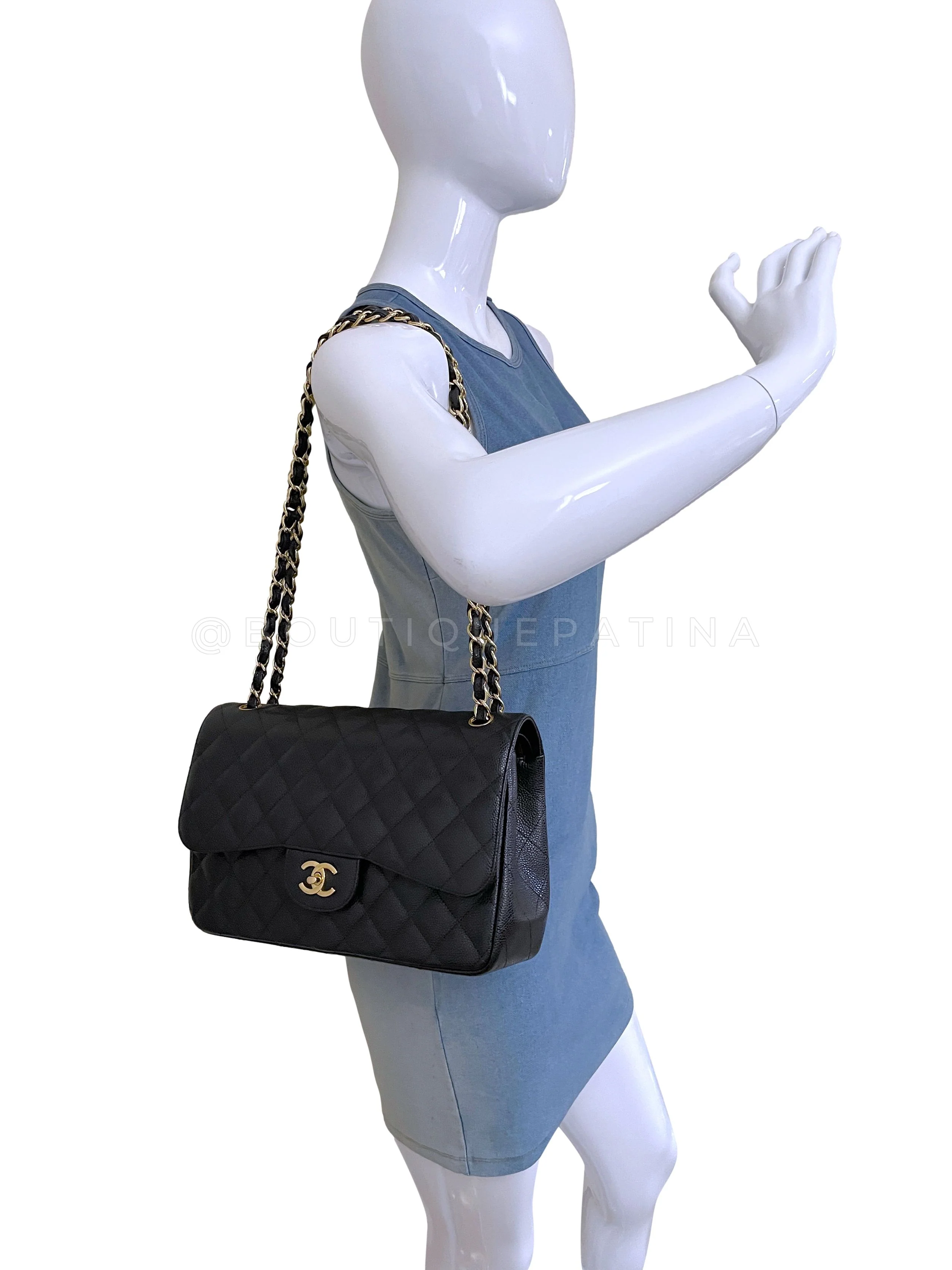 Pristine Chanel Black Caviar Jumbo Classic Double Flap Bag GHW - Image 14