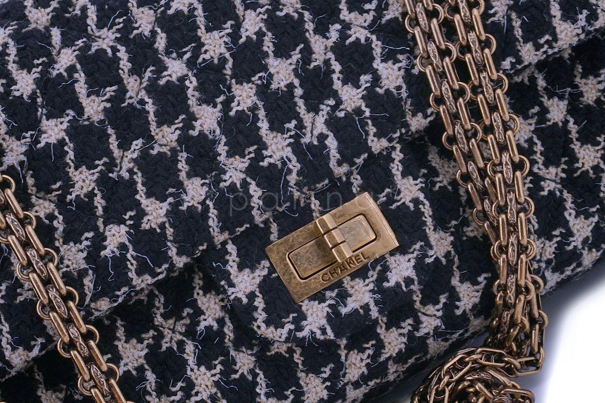 Rare 2015 Chanel Houndstooth Tweed 2.55 Reissue Classic Flap Bag Small/Medium 225 - Image 8