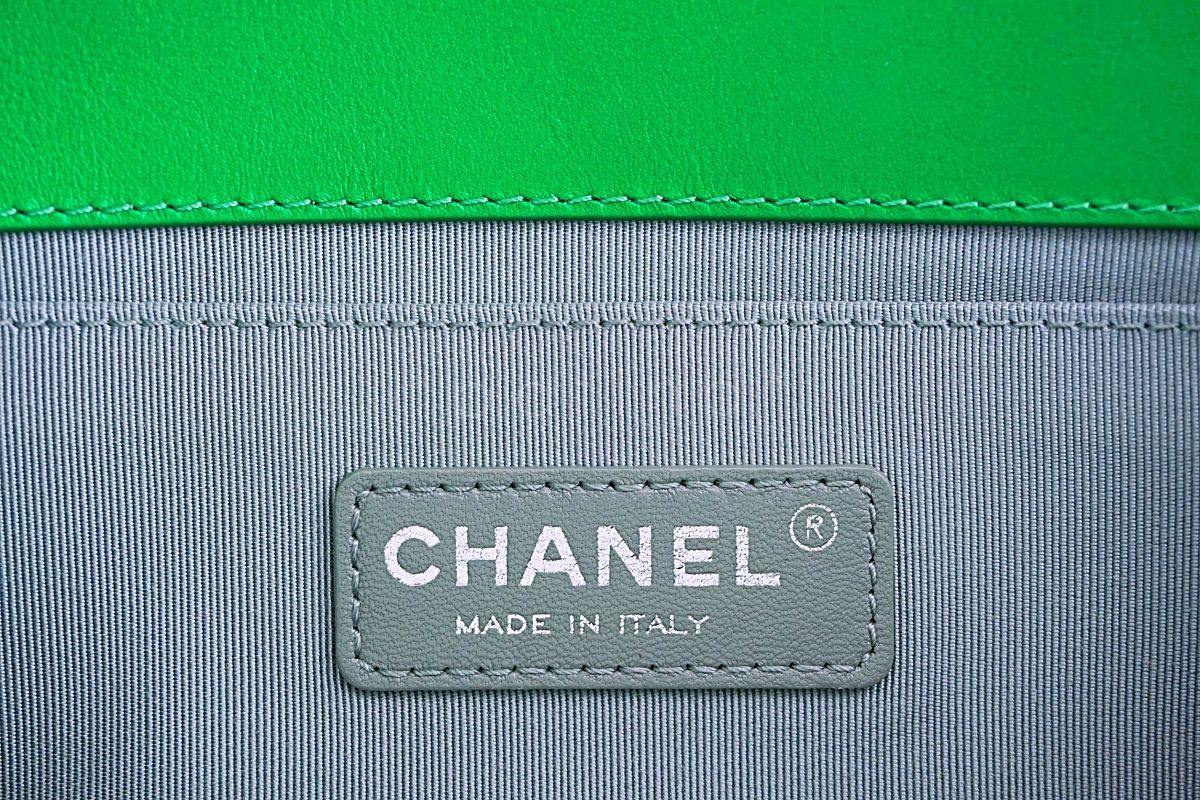 Rare Chanel 14K Metallic Green Medium Boy Flap Bag RHW - Image 12